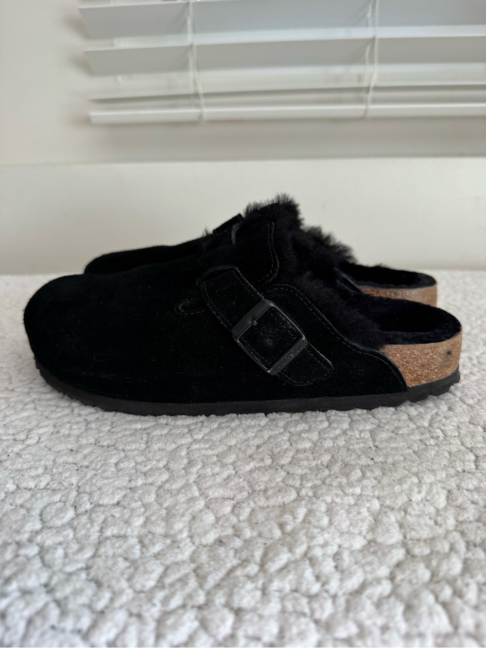 NWOT Birkenstock Boston Black Suede Shearling Clogs Size 38